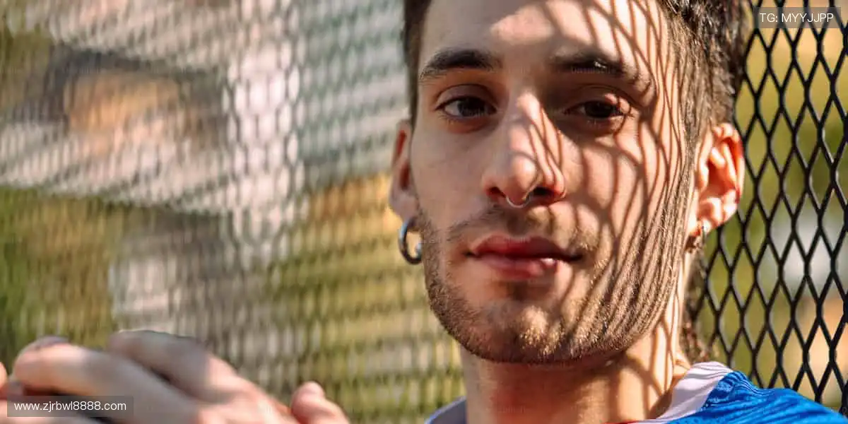 📡高清回放,精彩瞬间永不褪色!📽️